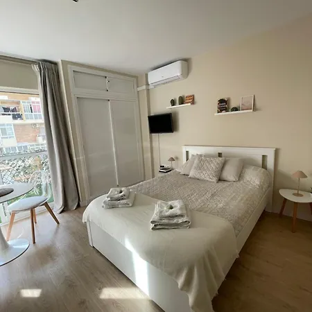 Estudio Boutique En Benalmadena, Recepcion 24 Horas, Piscinas * Benalmadena