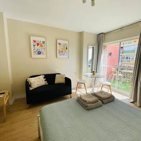 Estudio Boutique En Benalmadena, Recepcion 24 Horas, Piscinas * Benalmádena